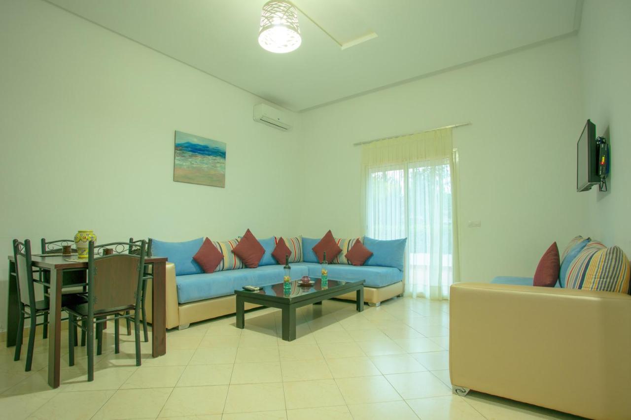 Residence Hoteliere Riviera Beach Cabo Negro Exterior foto