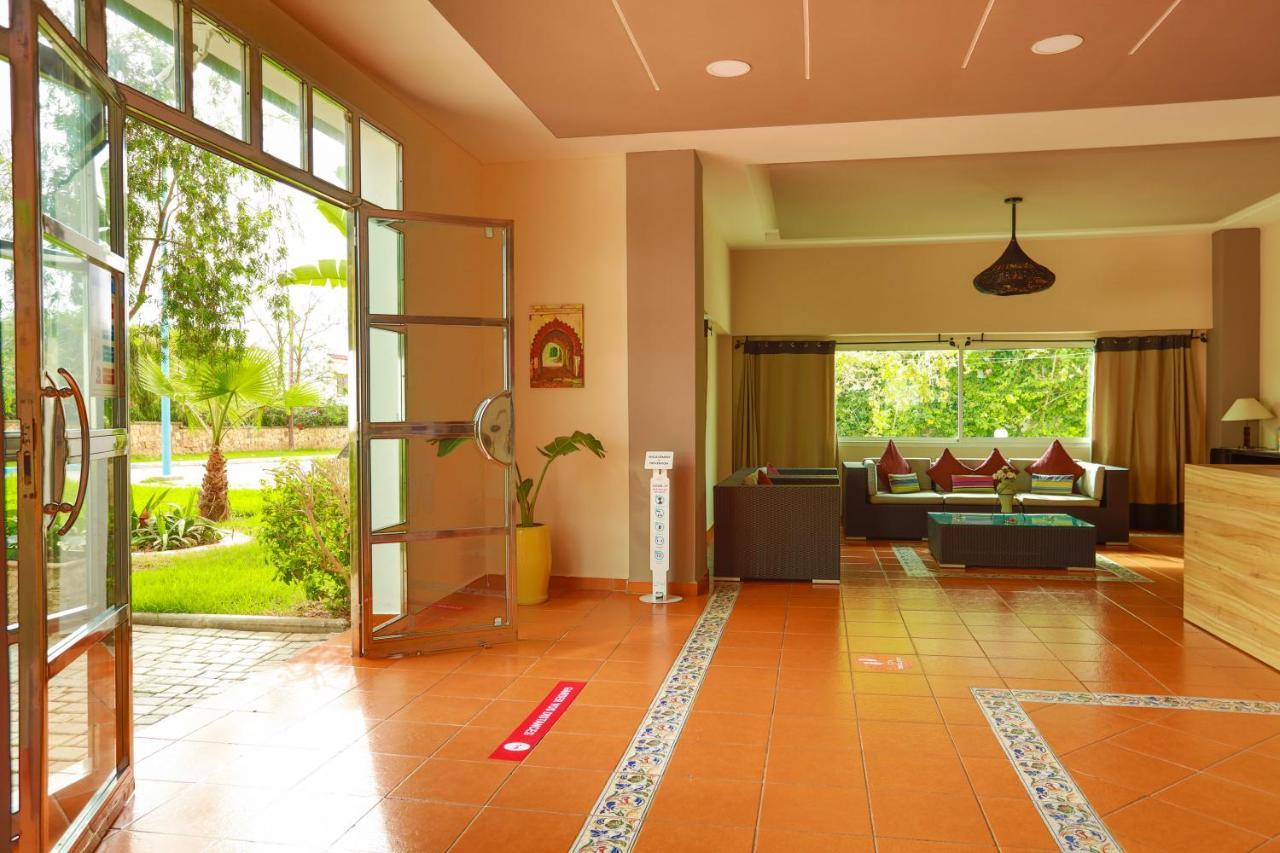 Residence Hoteliere Riviera Beach Cabo Negro Exterior foto