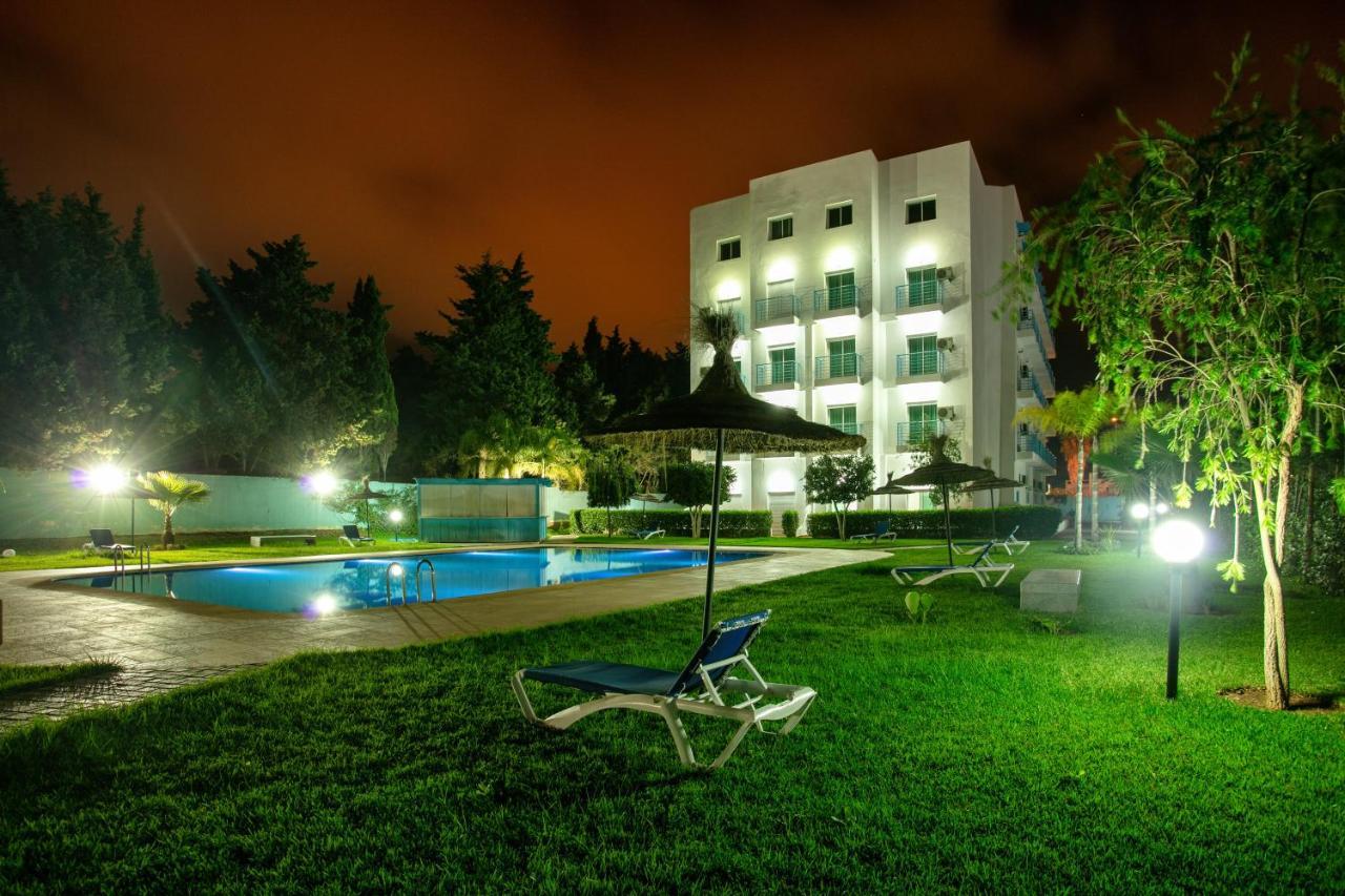 Residence Hoteliere Riviera Beach Cabo Negro Exterior foto